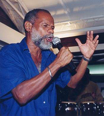 Max Jeanne, photo © José Jean-Pierre Premières Rencontres Poétiques Internationales du Lamentin (Guadeloupe), le 15 novembre 1999